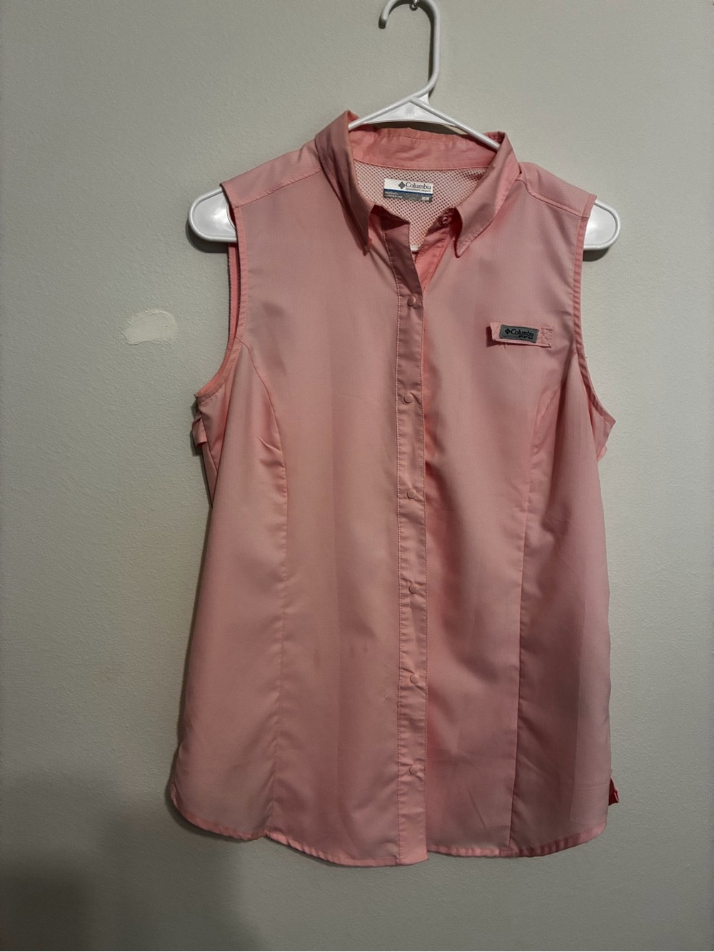 Performance Columbia Sleeveless Shirt - Pale Pink